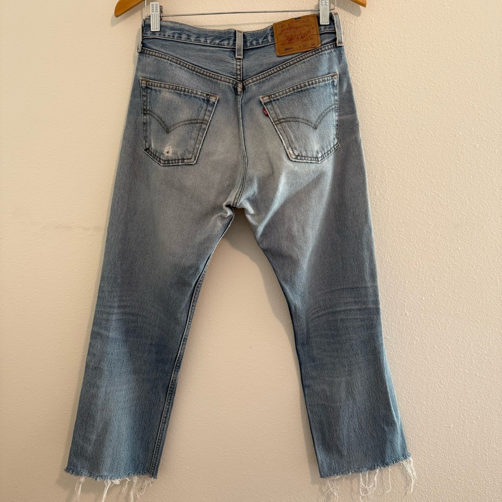 Vintage Levi’s 501 Jeans - Picture 7 of 12
